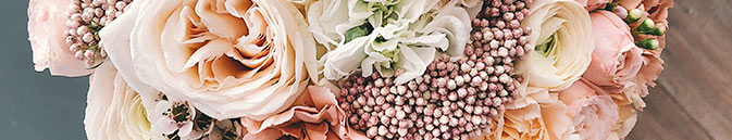 заказывайте цветы в местном магазине в Гатчине от Гранд-Флора